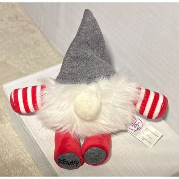 Scentsy Buddy Clip Gnick The Gnome Very Merry Cranberry 2019 - Picture 5 of 8